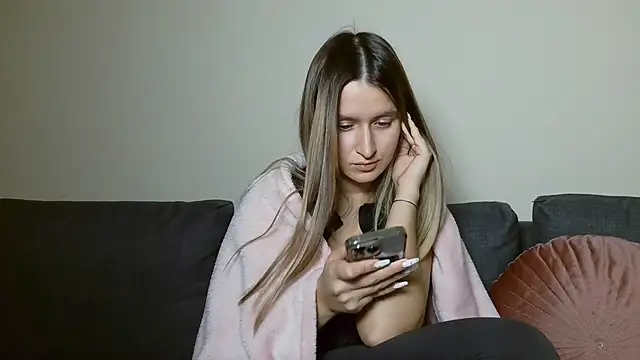 Submissive love online show from December 2024 06:58:02 PM