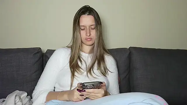 Submissive love online show from March 2025 12:43:01 AM