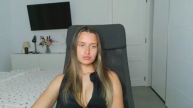 Submissive love online show from October 2025 10:45:02 PM