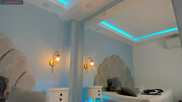 sweeet peach online show from December 2024 01:47:02 AM