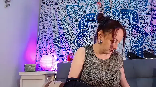 catalinamommyx online show from January 2025 02:02:02 PM