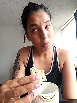 Bonny Klote online show from February 2025 01:42:01 PM