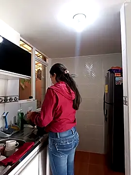 Bonny Klote online show from March 2025 04:04:02 PM