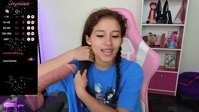 redbarbiedollx online show from February 2025 02:31:02 PM