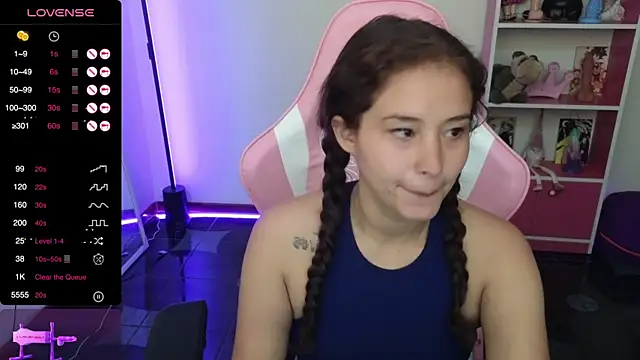 redbarbiedollx online show from March 2025 01:24:01 PM