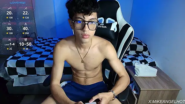 Angelligth online show from February 2026 03:36:02 AM