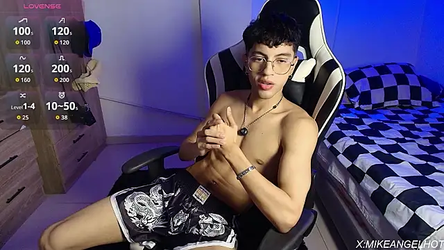 Angelligth online show from March 2026 03:42:02 AM