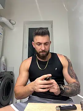 LoveIsBlind  online show from December 2024 09:31:01 PM