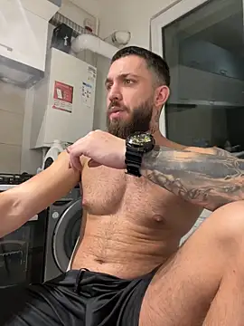 LoveIsBlind  online show from October 2025 05:46:01 PM