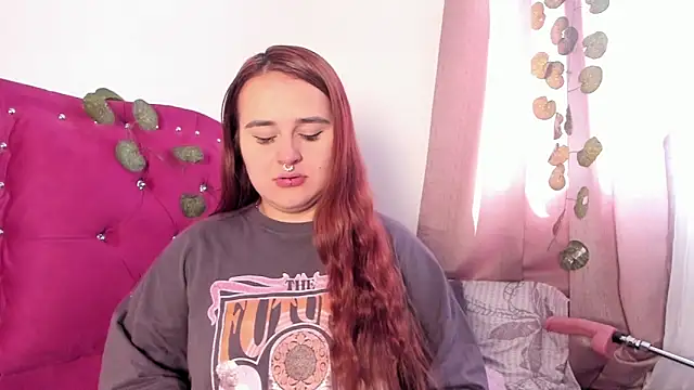 Snapshot of evy_orange1 chatting on December 2024 02:49:02 PM evy orange1 online show from December 2024 02:49:02 PM