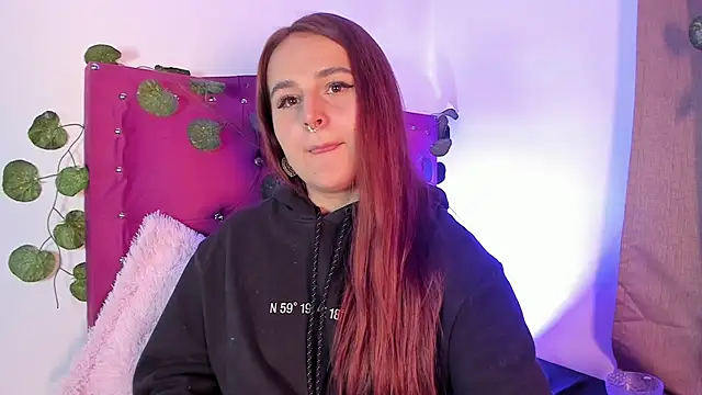 Snapshot of evy_orange1 chatting on January 2025 06:09:02 AM evy orange1 online show from January 2025 06:09:02 AM