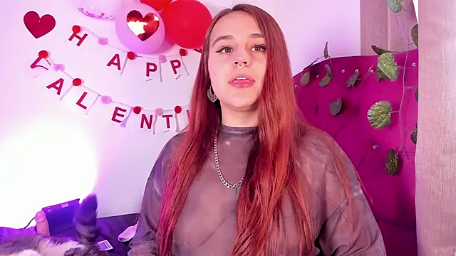 Snapshot of evy_orange1 chatting on February 2025 03:41:02 PM evy orange1 online show from February 2025 03:41:02 PM