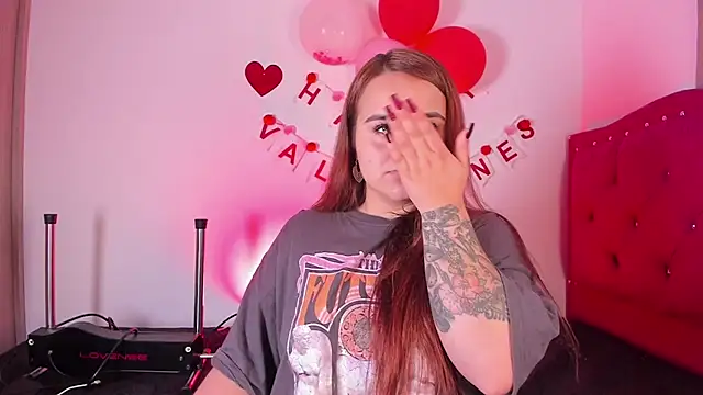 Snapshot of evy_orange1 chatting on February 2025 04:44:01 PM evy orange1 online show from February 2025 04:44:01 PM