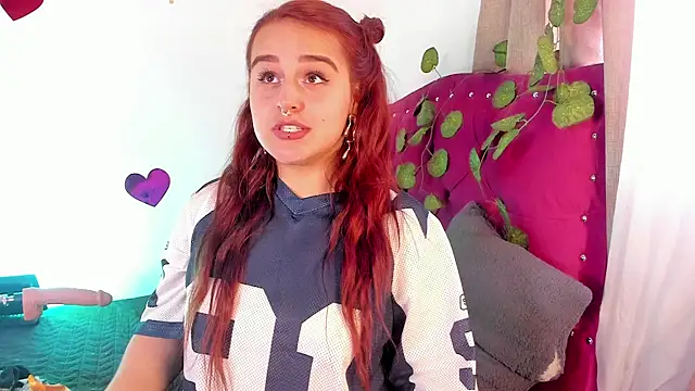 Snapshot of evy_orange1 chatting on February 2025 07:14:01 PM evy orange1 online show from February 2025 07:14:01 PM