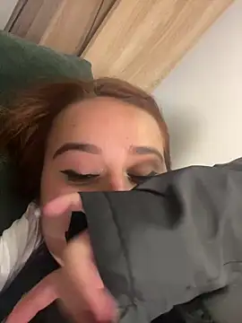 Snapshot of evy_orange1 chatting on March 2025 03:48:01 AM evy orange1 online show from March 2025 03:48:01 AM