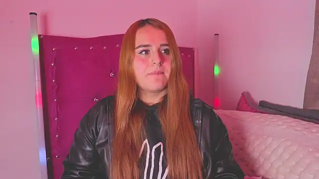 Snapshot of evy_orange1 chatting on October 2025 01:14:02 AM evy orange1 online show from October 2025 01:14:02 AM