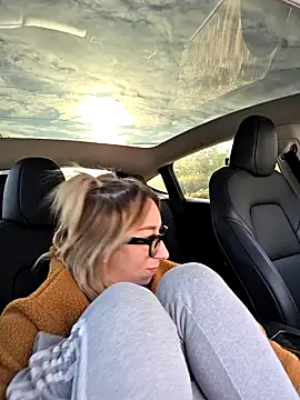 Giuliana baby online show from October 2025 07:42:02 AM