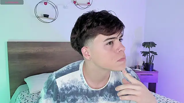 justinbiler online show from March 2025 12:32:02 PM