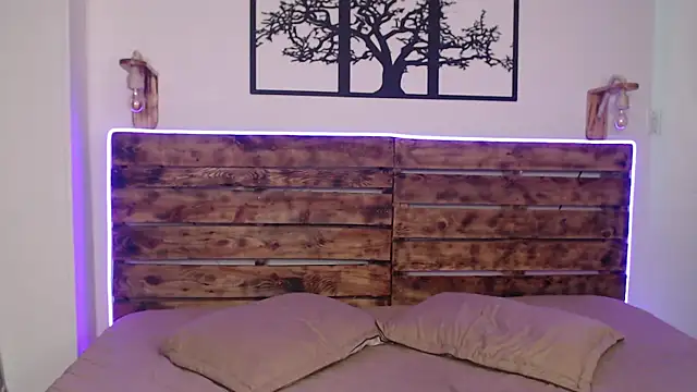 miaa saenz1 online show from December 2024 04:05:02 AM