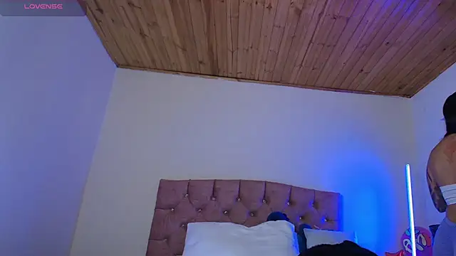 miaa saenz1 online show from September 2025 04:01:02 AM