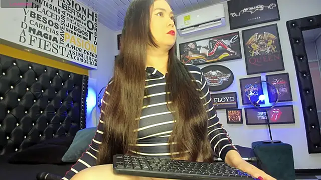 MADISSONLOVE  online show from March 2025 12:11:01 PM