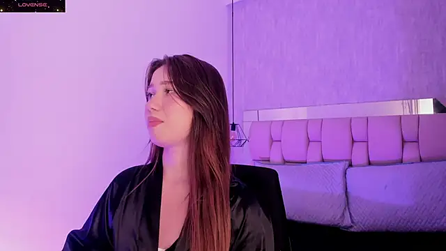 Roxie-Summers11 online show from February 2025 10:30:01 PM