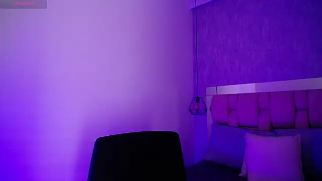 Roxie-Summers11 online show from February 2025 07:25:02 PM