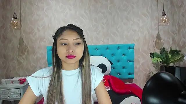 MadelineDoll online show from February 2026 02:35:01 PM