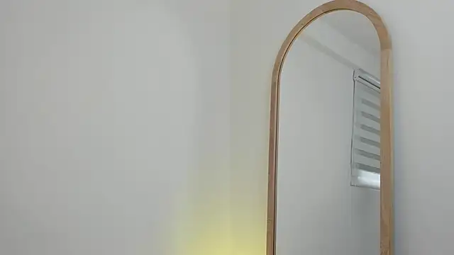 Julifoxx online show from December 2025 09:10:02 PM