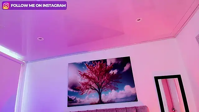 Emma monserrat online show from September 2025 08:13:02 PM