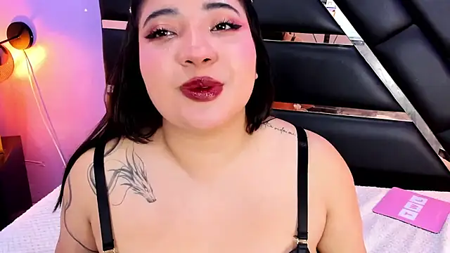 Snapshot of Emma_monserrat chatting on July 2026 11:50:02 PM Emma monserrat online show from July 2026 11:50:02 PM