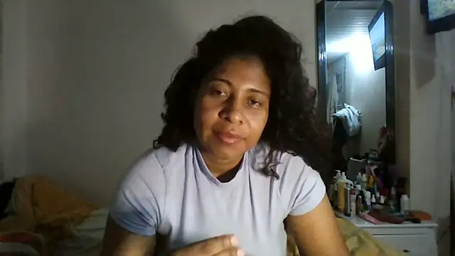 Ivon-09 online show from December 2024 10:28:02 PM