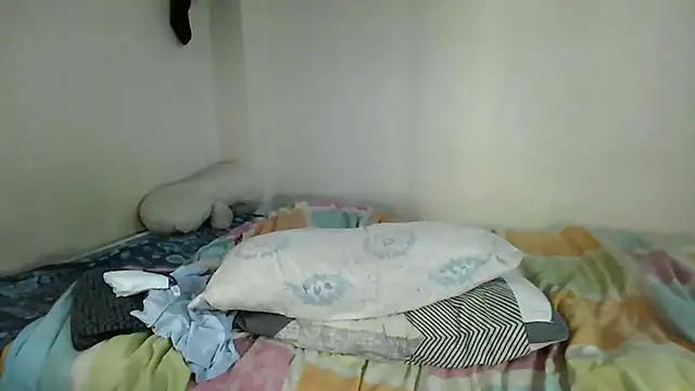 Ivon-09 online show from December 2024 12:17:01 PM