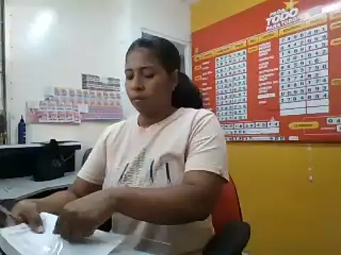 Ivon-09 online show from February 2025 07:05:02 PM