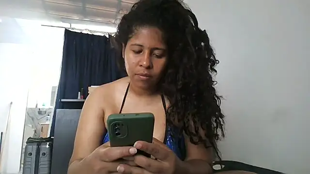 Ivon-09 online show from September 2025 04:32:01 PM