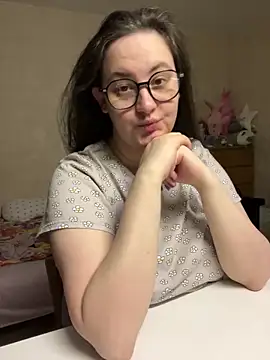 hungry1bunny online show from December 2024 05:30:02 PM