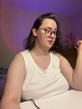 hungry1bunny online show from March 2025 10:38:01 PM