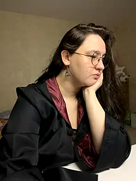 hungry1bunny online show from November 2025 05:42:01 PM