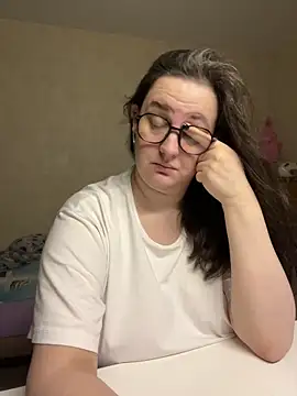 Snapshot of hungry1bunny chatting on February 2026 06:03:01 PM hungry1bunny online show from February 2026 06:03:01 PM