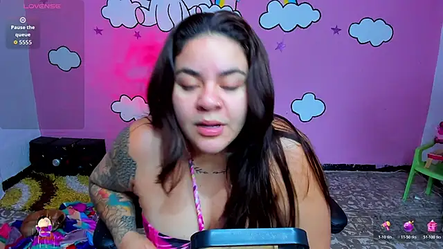 Sharon hils online show from April 2026 12:19:02 PM