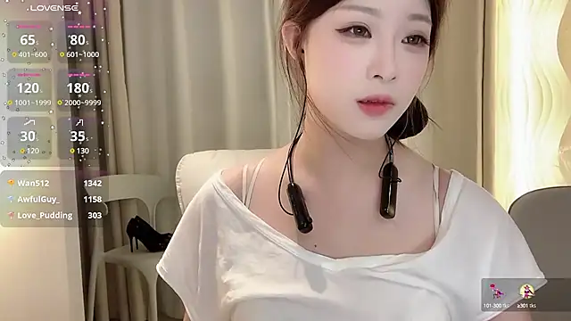 zhuzhu-520- online show from December 2024 08:04:02 PM