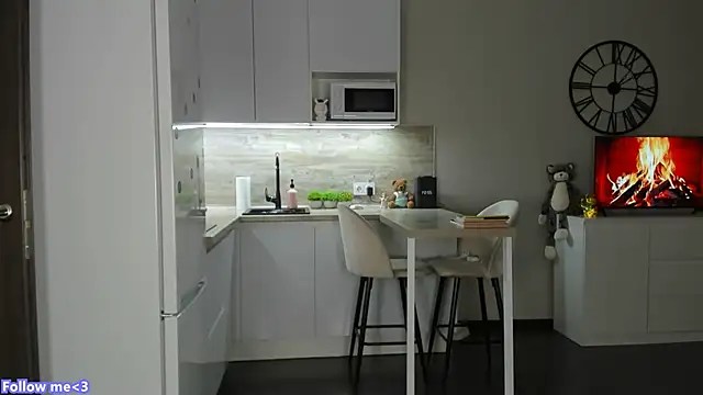 nilliluv online show from September 2025 07:50:02 PM