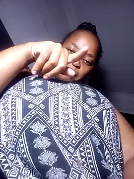 Yummy-Cat online show from December 2024 12:37:01 AM