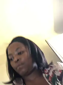 Yummy-Cat online show from December 2024 11:29:01 AM