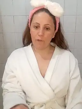 SofiEstevez online show from November 2025 01:32:02 PM