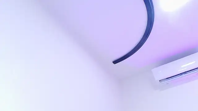 nicol f online show from February 2026 03:10:01 AM