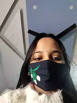 Varnika aarora online show from January 2025 12:19:01 PM