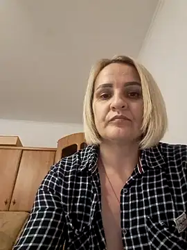 Snapshot of Malichkaanna30 chatting on December 2024 02:04:01 PM Malichkaanna30 online show from December 2024 02:04:01 PM