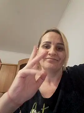 Snapshot of Malichkaanna30 chatting on January 2025 02:49:01 PM Malichkaanna30 online show from January 2025 02:49:01 PM