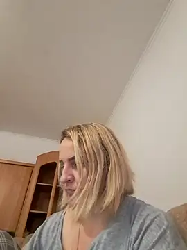 Snapshot of Malichkaanna30 chatting on February 2025 12:26:02 PM Malichkaanna30 online show from February 2025 12:26:02 PM